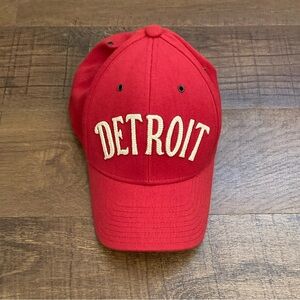 Vintage CCM Detroit Red Wings Hat Cap Fitted NHL Hockey Size L/XL